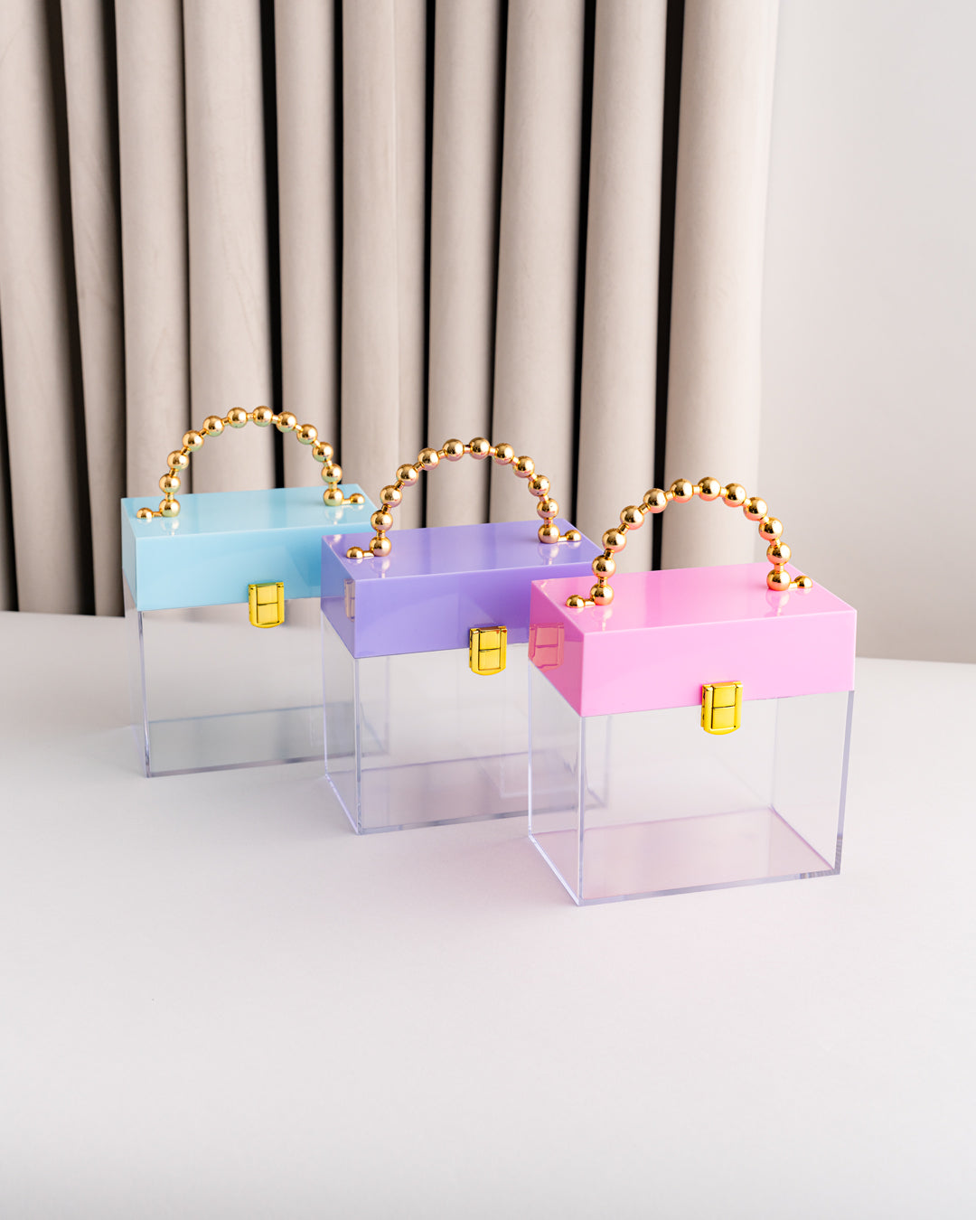 شنطة اكريلك