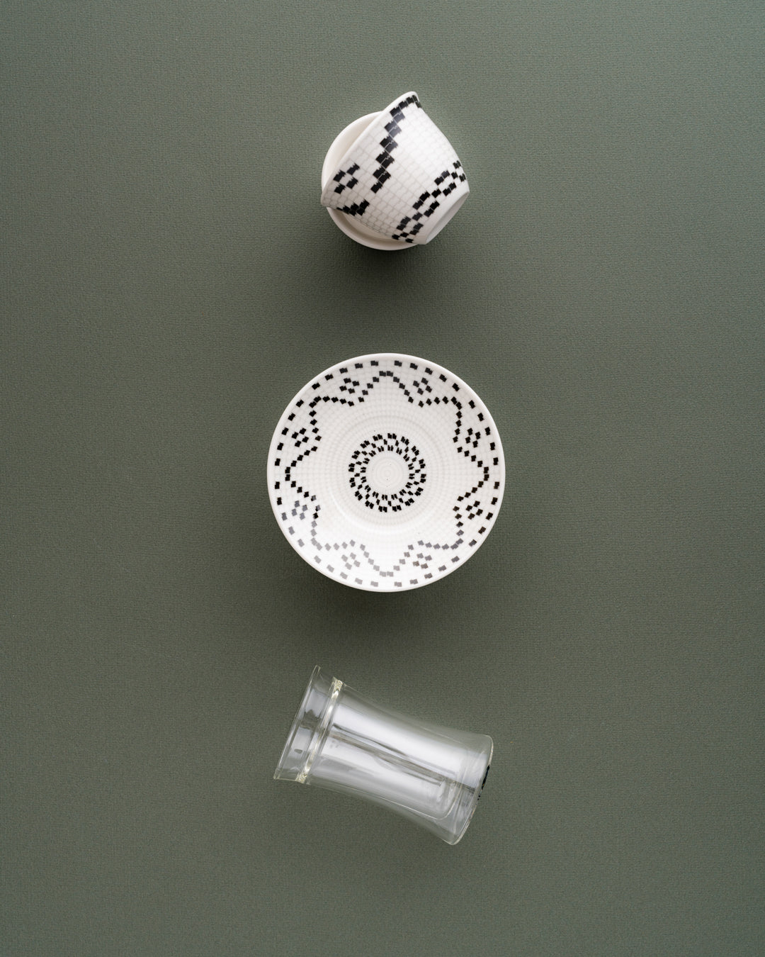 طقم استكانات شاي وفناجين قهوة عربية 18 قطعة دبل وول - طبقتين من الزجاج