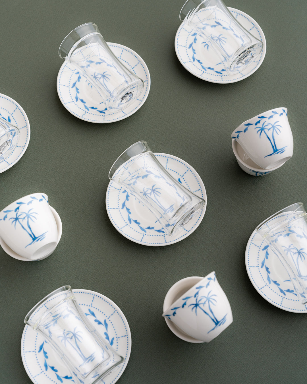 طقم استكانات شاي وفناجين قهوة عربية 18 قطعة دبل وول - طبقتين من الزجاج