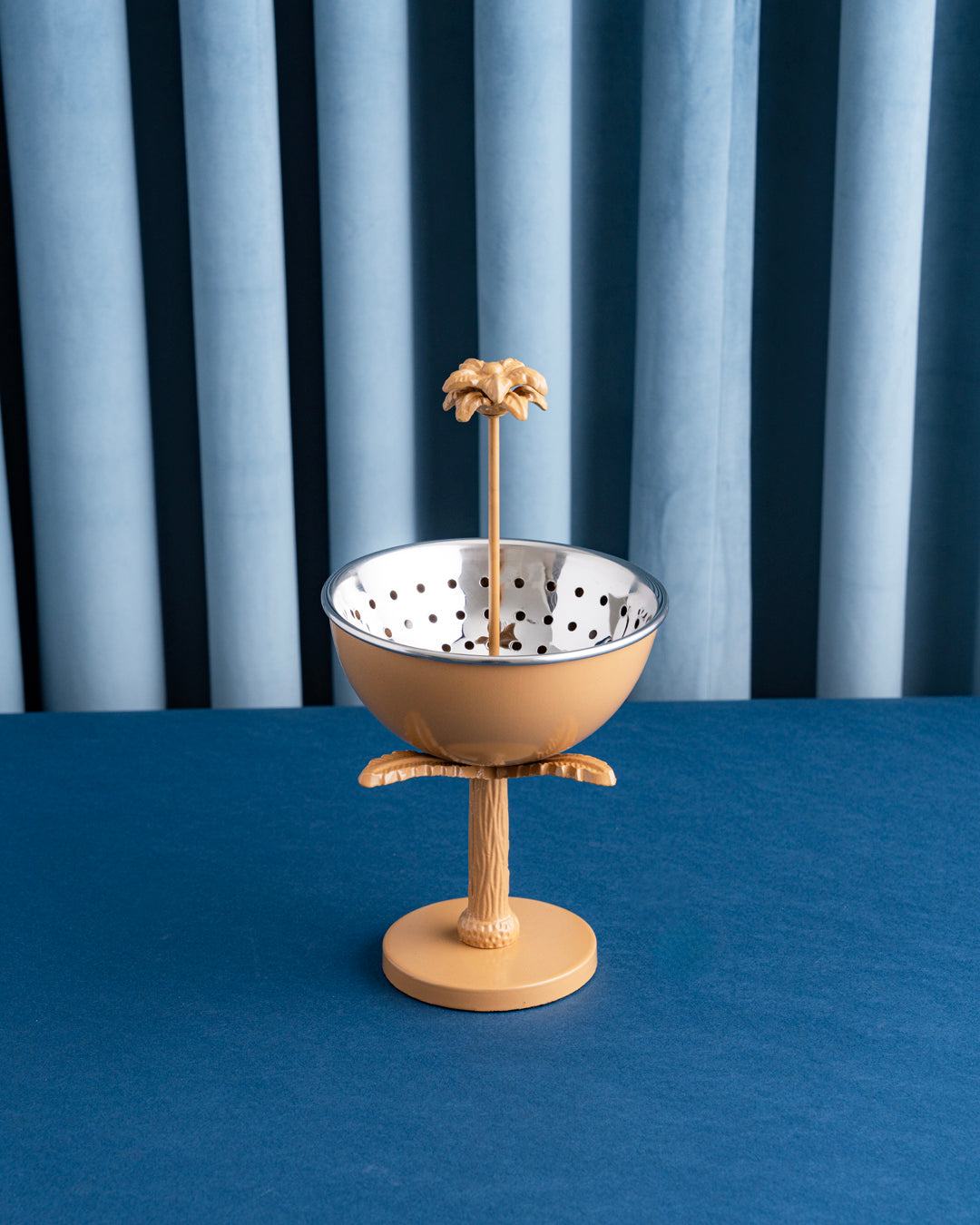 ماعون لقيمات