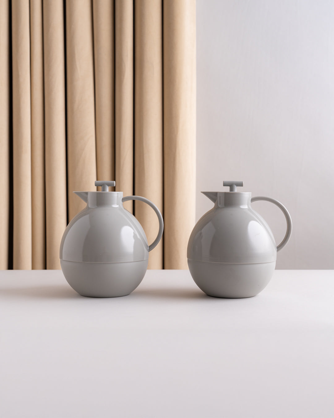 طقم مطارة شاي وقهوة لون رمادي