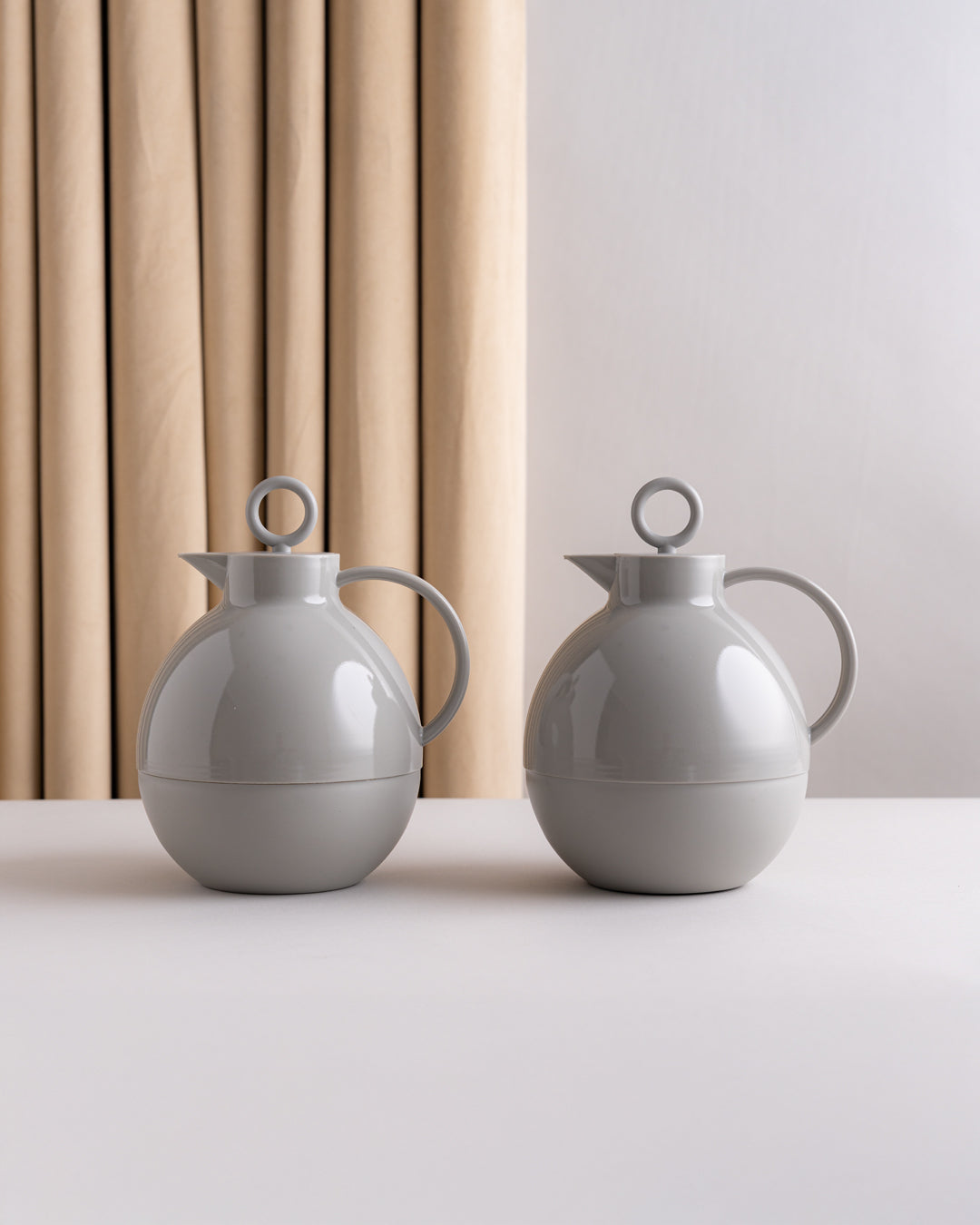 طقم مطارة شاي وقهوة لون رمادي