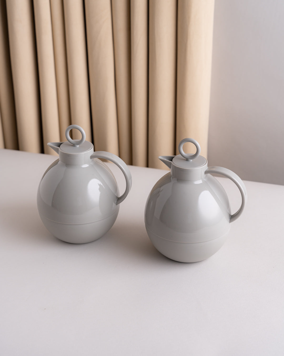 طقم مطارة شاي وقهوة لون رمادي