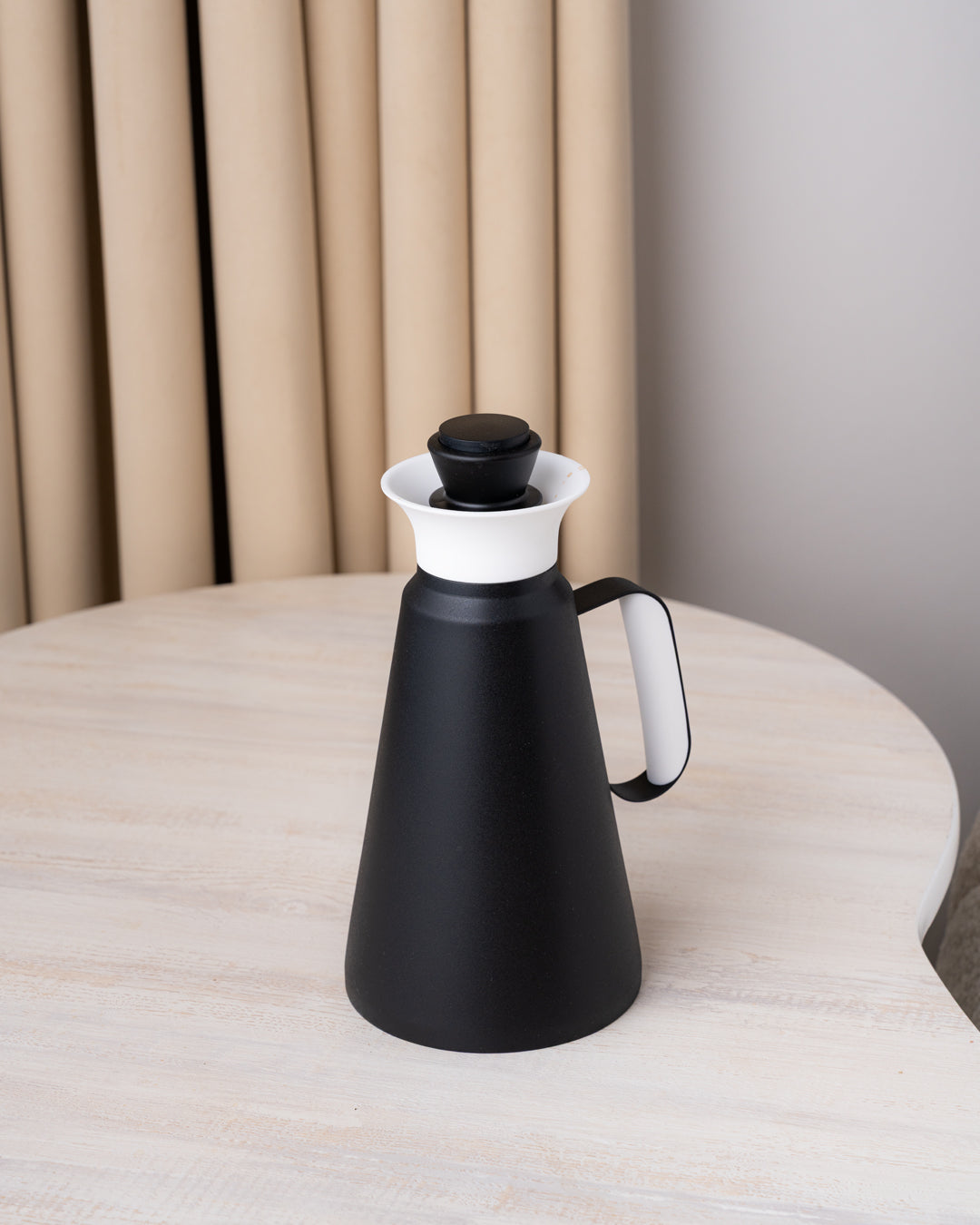 مطارة شاي وقهوة دبل وول لون اسود