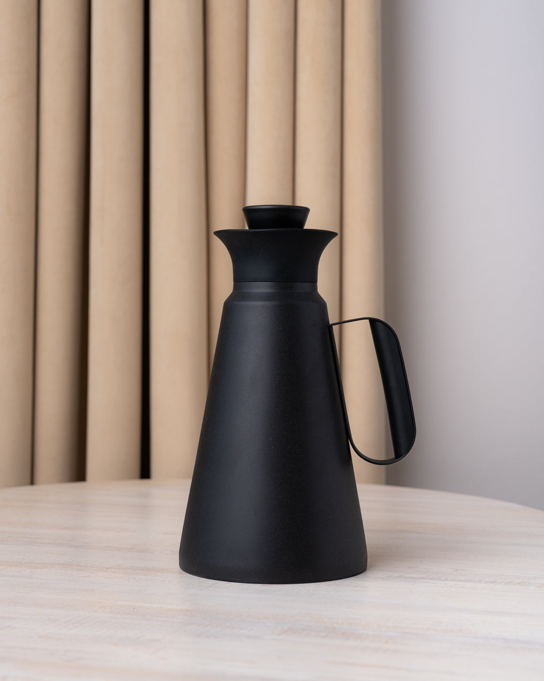 مطارة شاي وقهوة دبل وول لون اسود