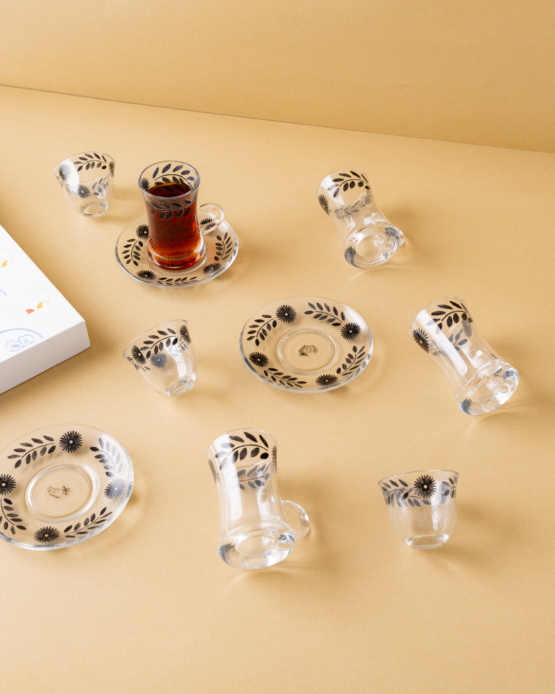 طقم استكانة وفنجان