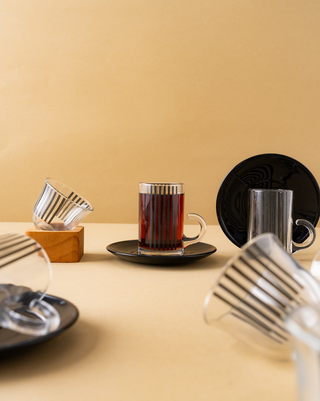 طقم استكانة وفنجان