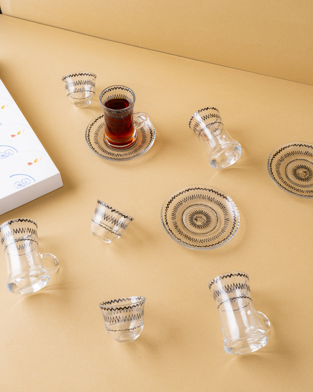 طقم استكانة وفنجان