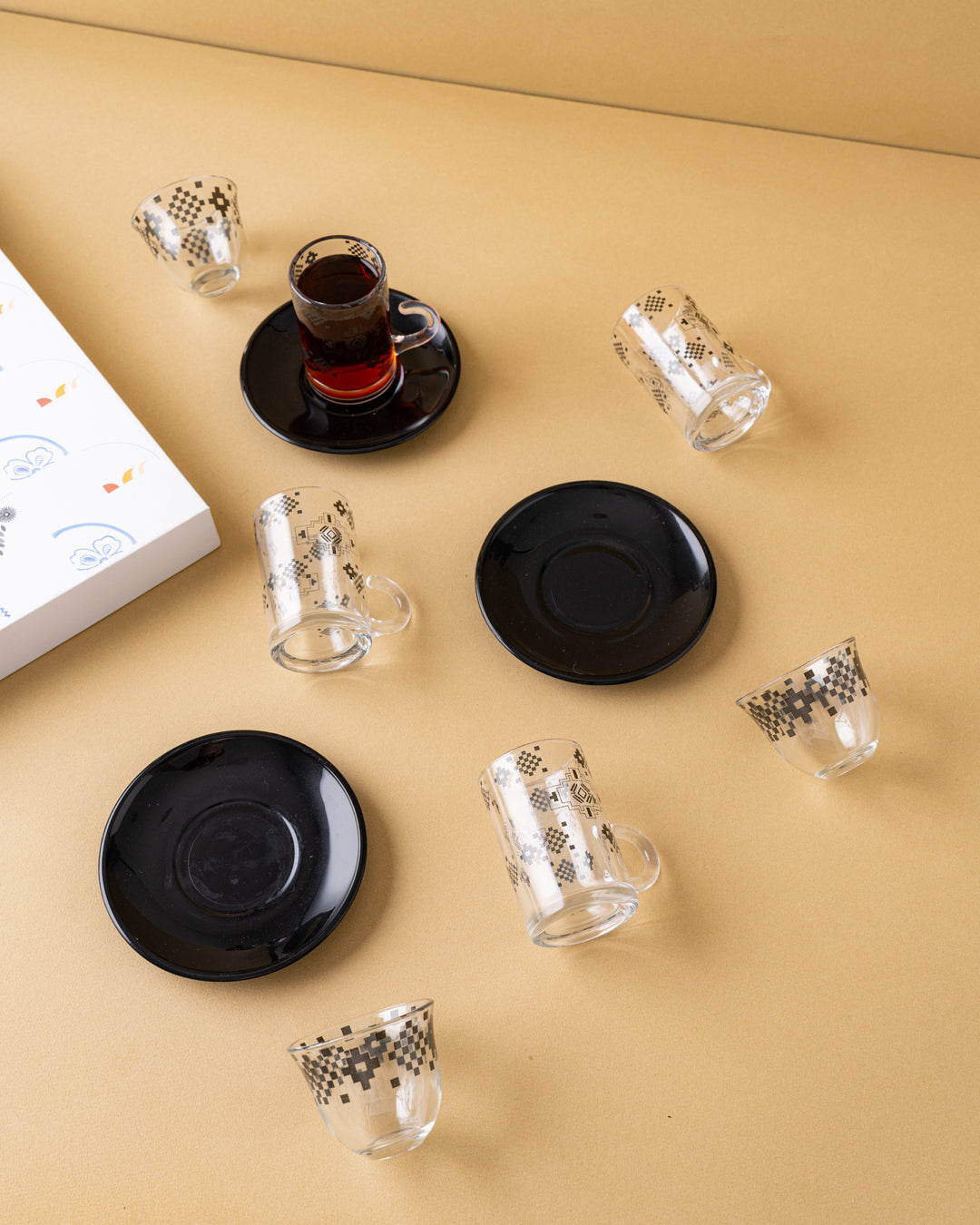 طقم استكانة وفنجان