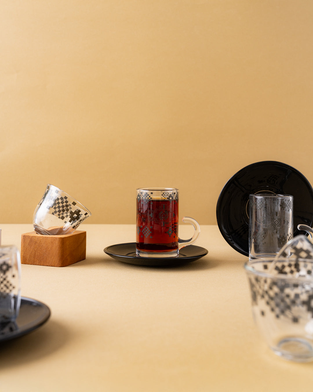 طقم استكانة وفنجان