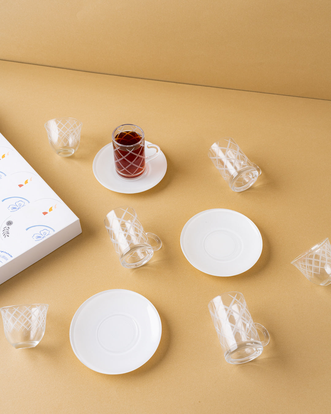 طقم استكانة وفنجان