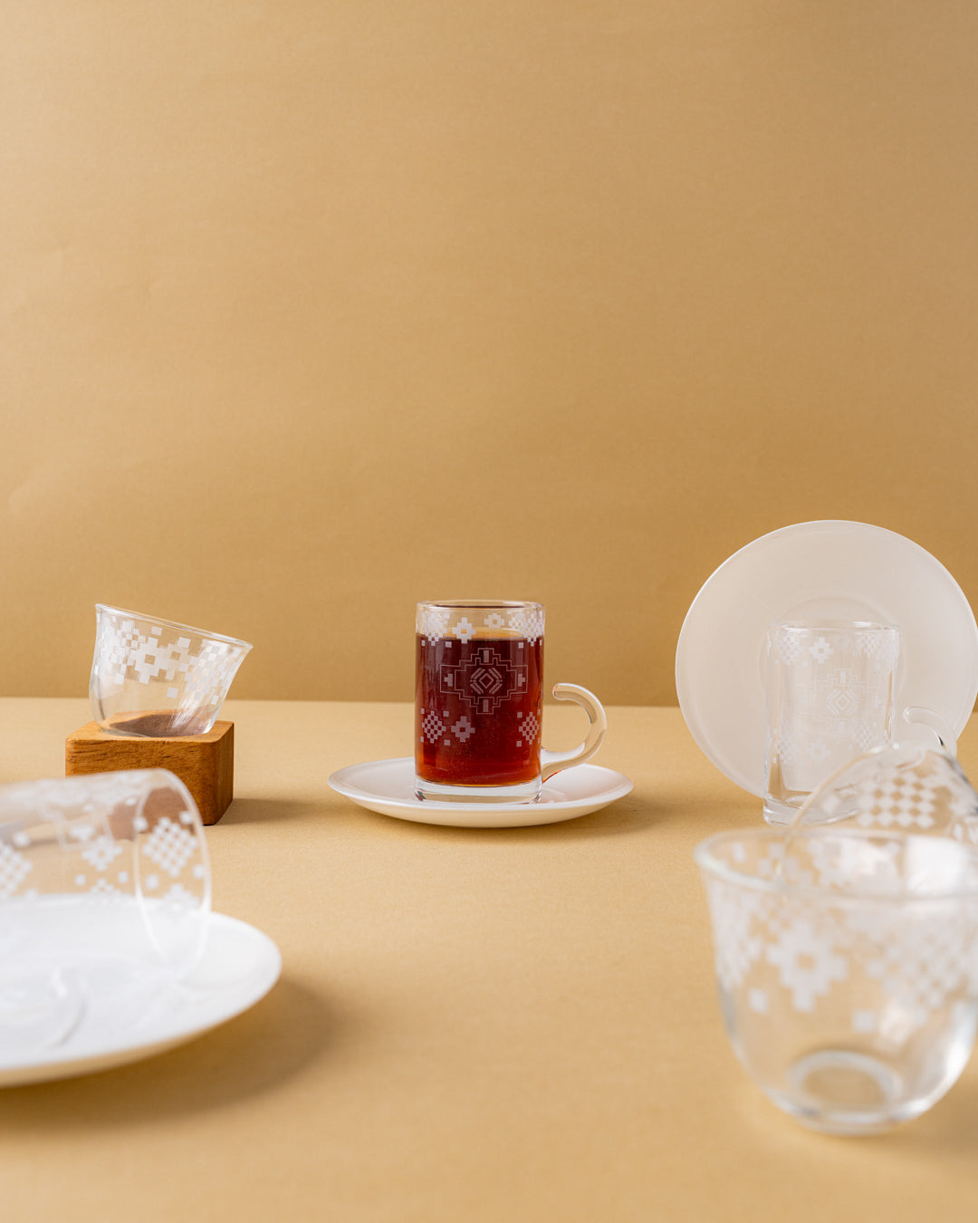 طقم استكانة وفنجان