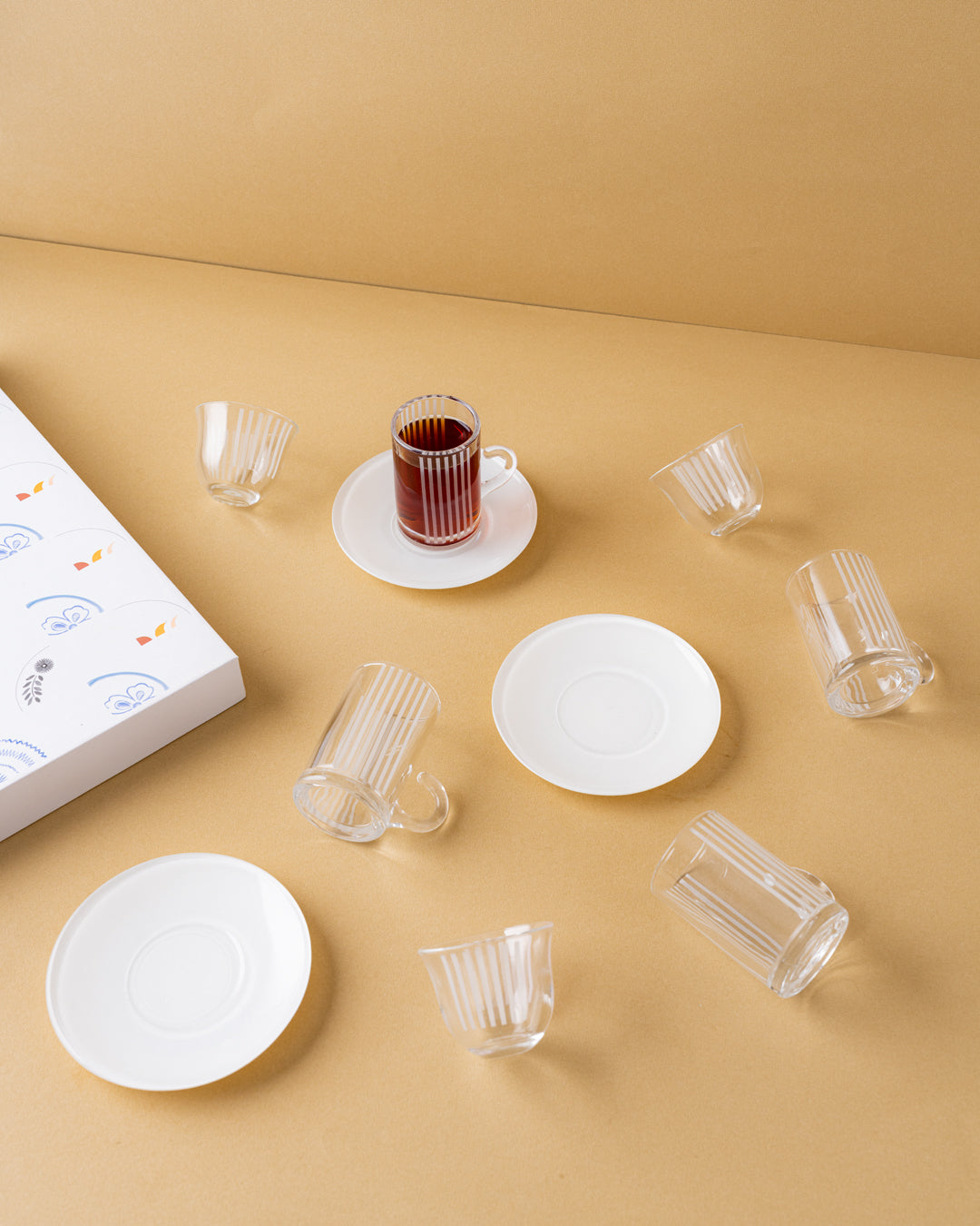 طقم استكانة وفنجان