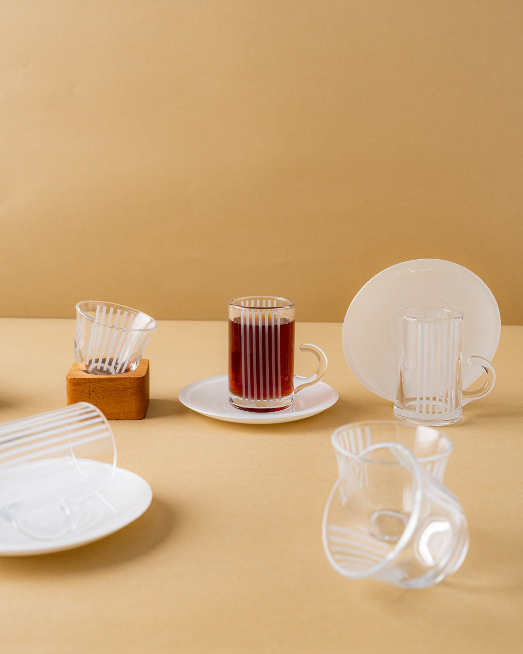 طقم استكانة وفنجان