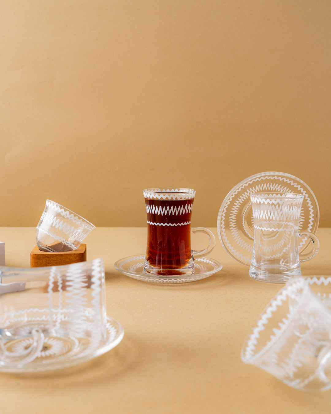 طقم استكانة وفنجان