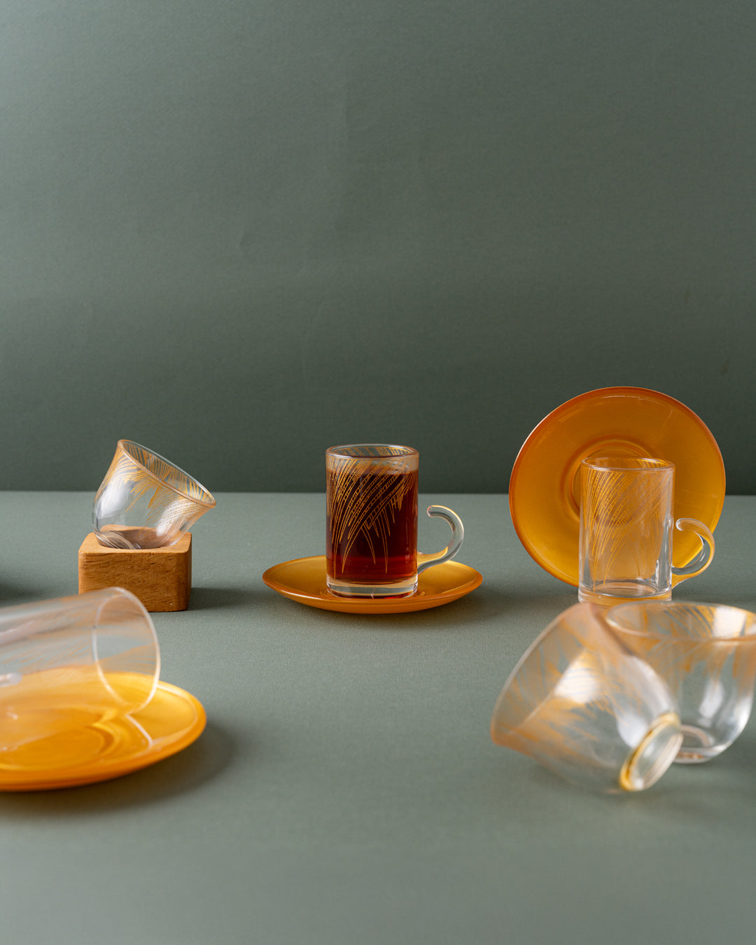 طقم استكانة وفنجان