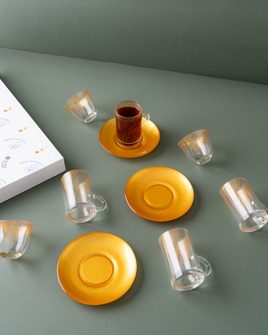 طقم استكانة وفنجان