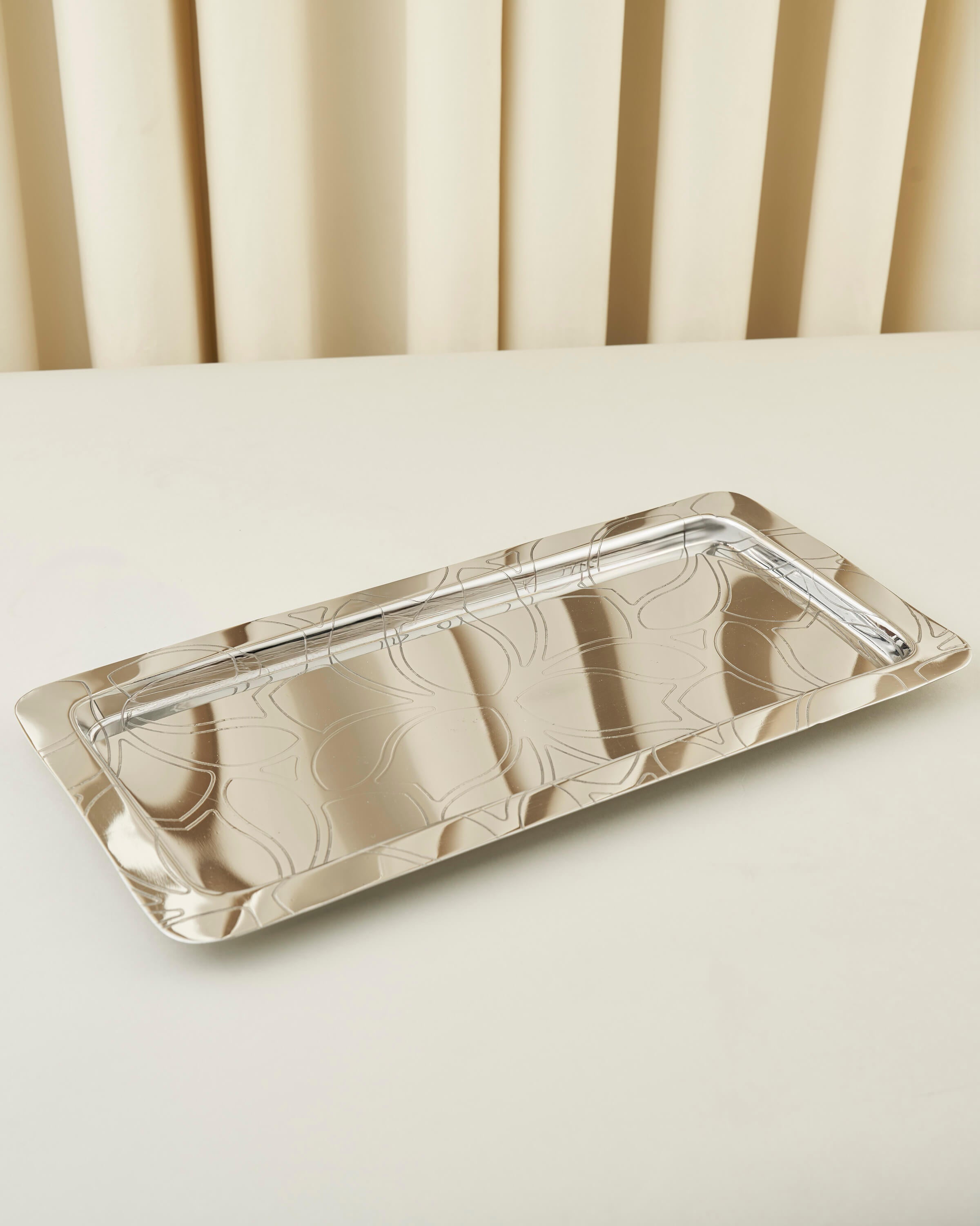 صينية تقديم